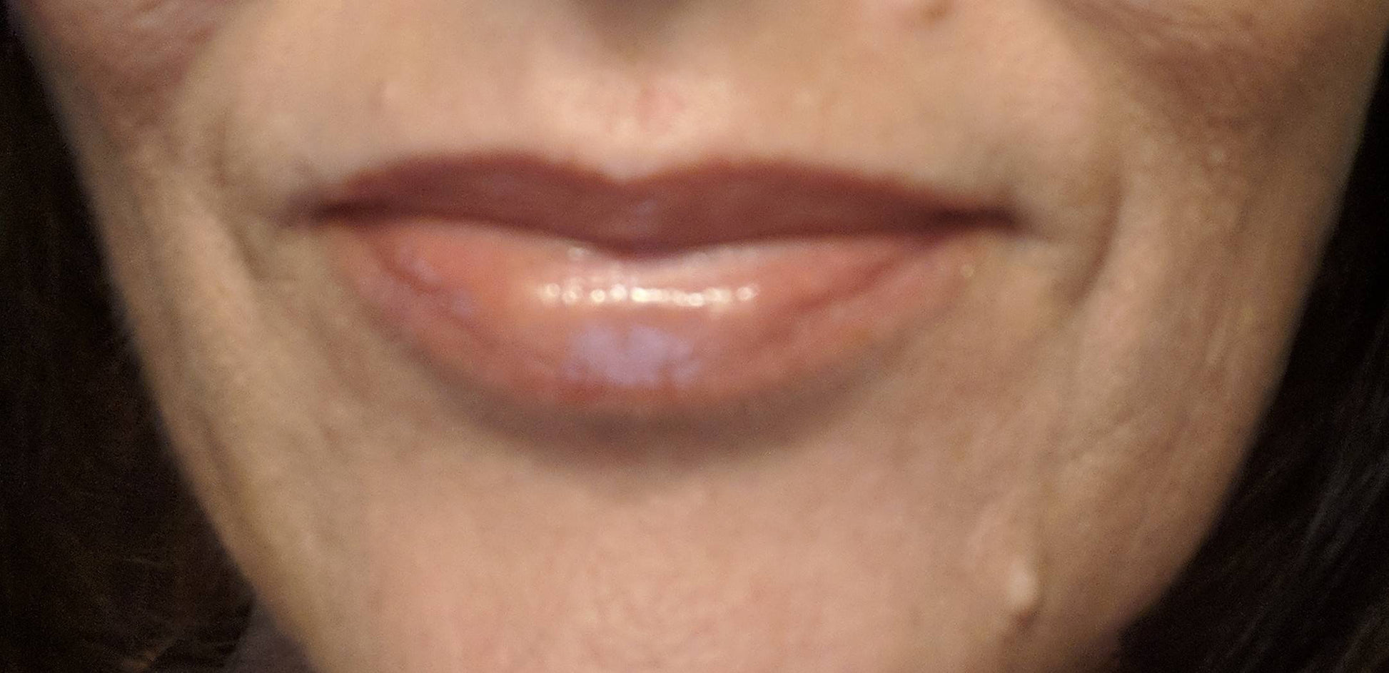 Shimmering Beige Lip Gloss - Hanna Herbals